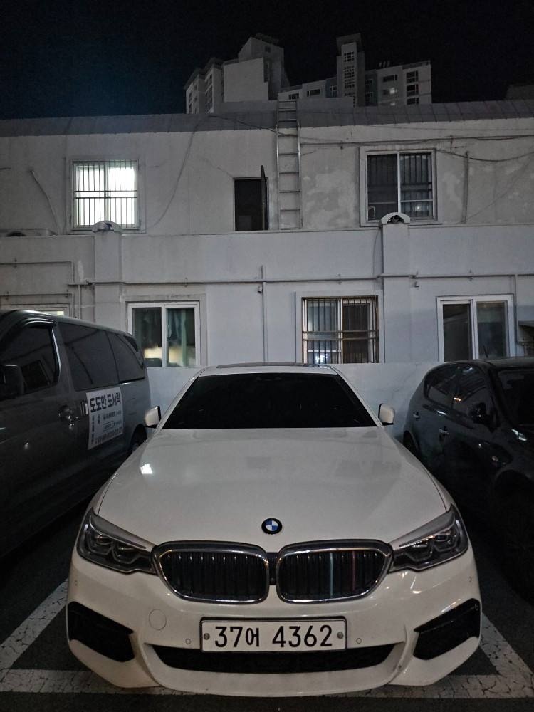 5시리즈 G30 520d xDrive 전기형 (190마력) 매물 썸네일