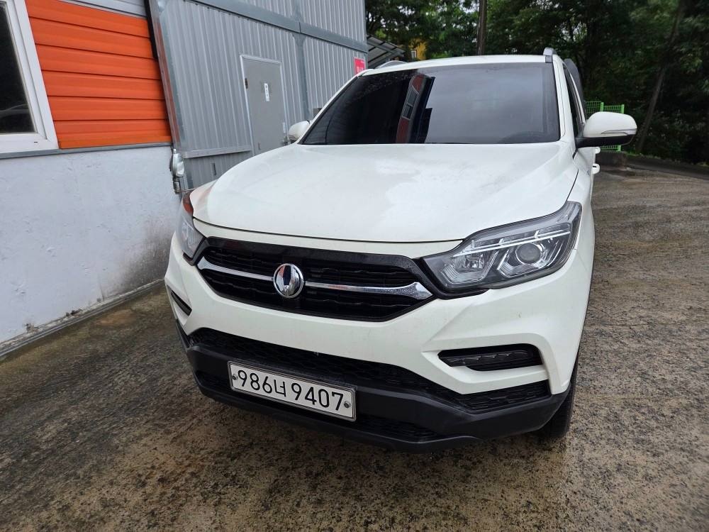 렉스턴 스포츠 Q200. G4 5인승(디젤 2.2) 4WD 프레스티지 스페셜 매물 썸네일