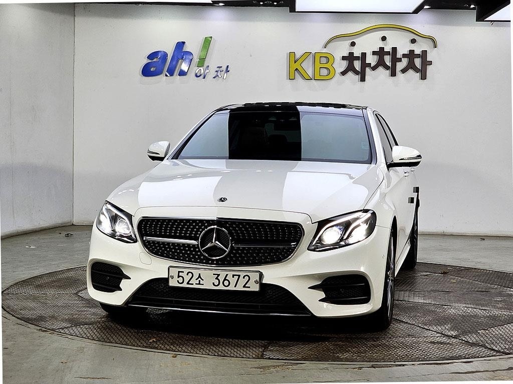 E 클래스 W213 E300 4Matic 전기형 (211마력)AMG Line 매물 썸네일