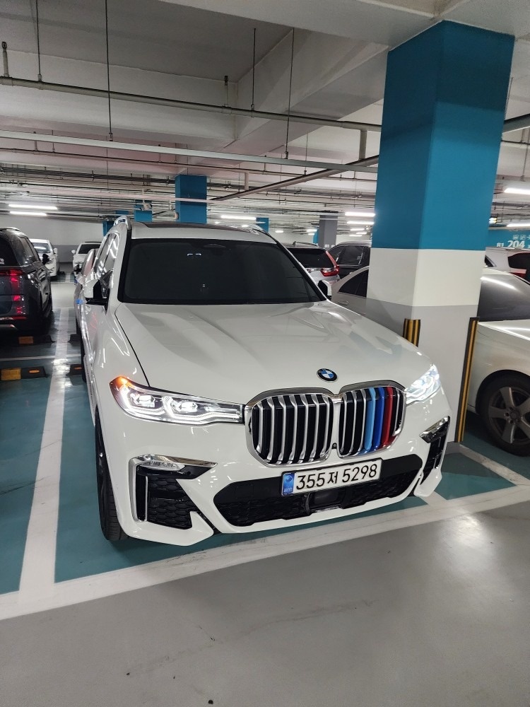 X7 G07 50 i xDrive (462마력) 매물 썸네일