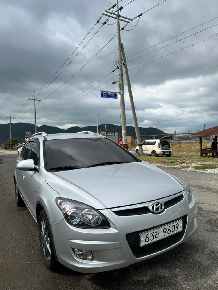 i30 cw FD 1.6 VVT FWD 럭셔리 매물 썸네일