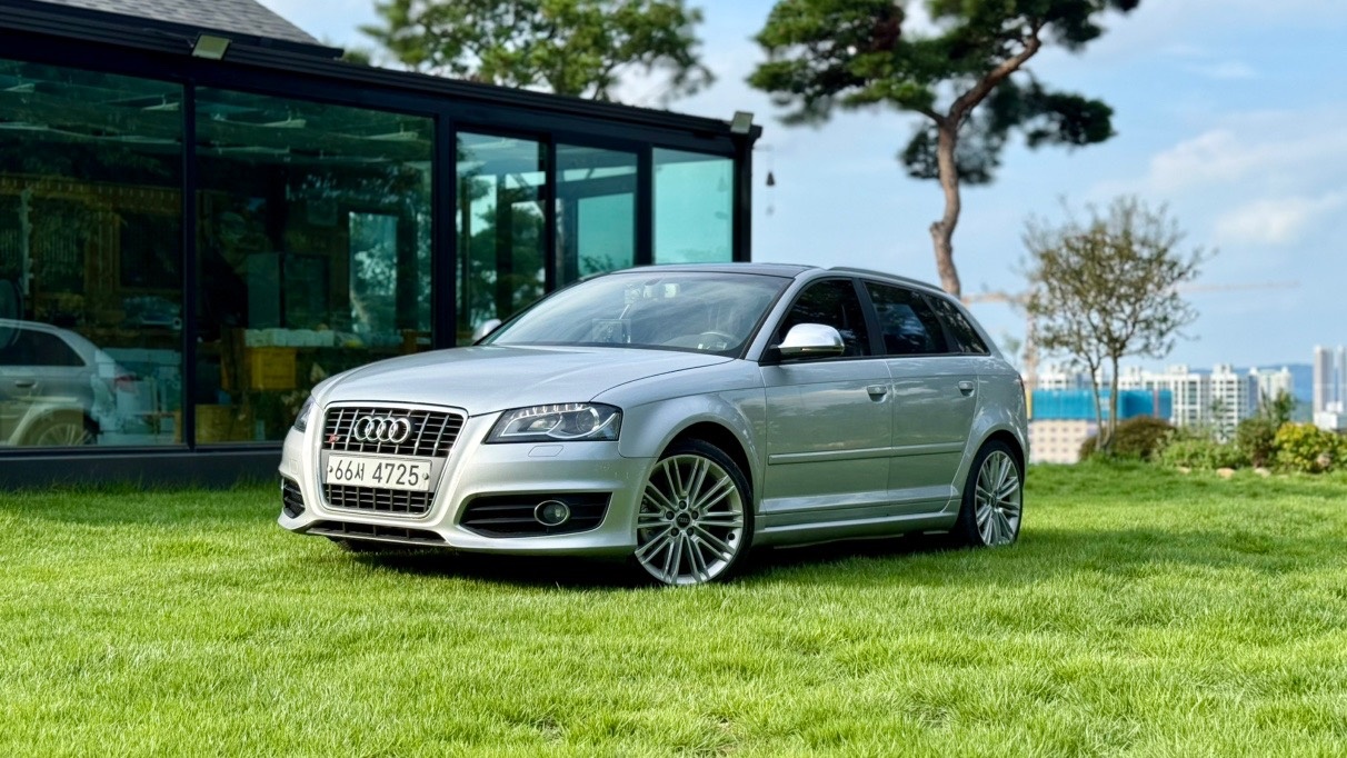 A3 8P 2.0 TFSI 스포트백 (200마력) 매물 썸네일