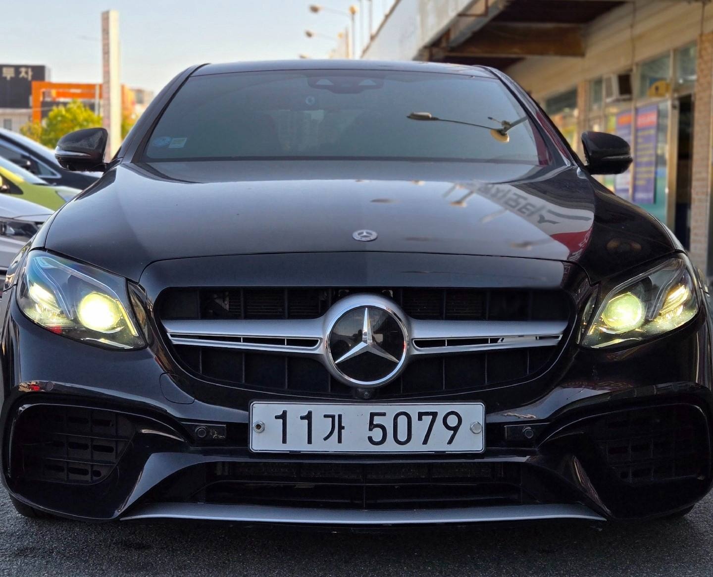 E 클래스 W213 E300 전기형 (211마력)아방가르드 인텔리전트 드라이브 매물 썸네일