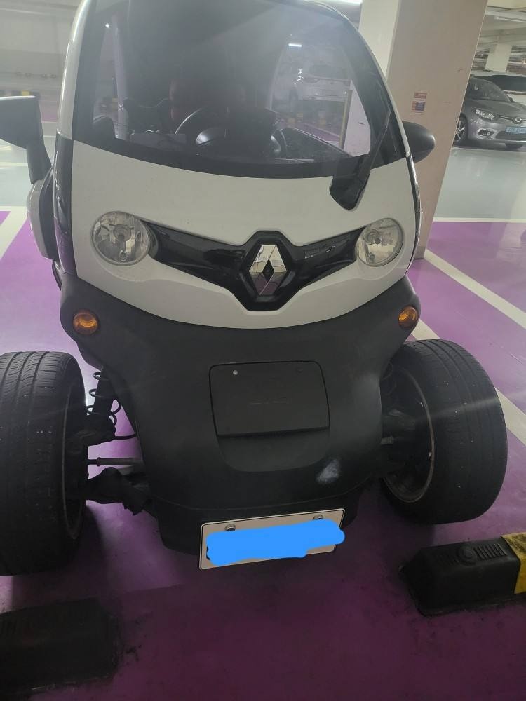 트위지 2인승(6.1KWh) 라이프(55km) 매물 썸네일