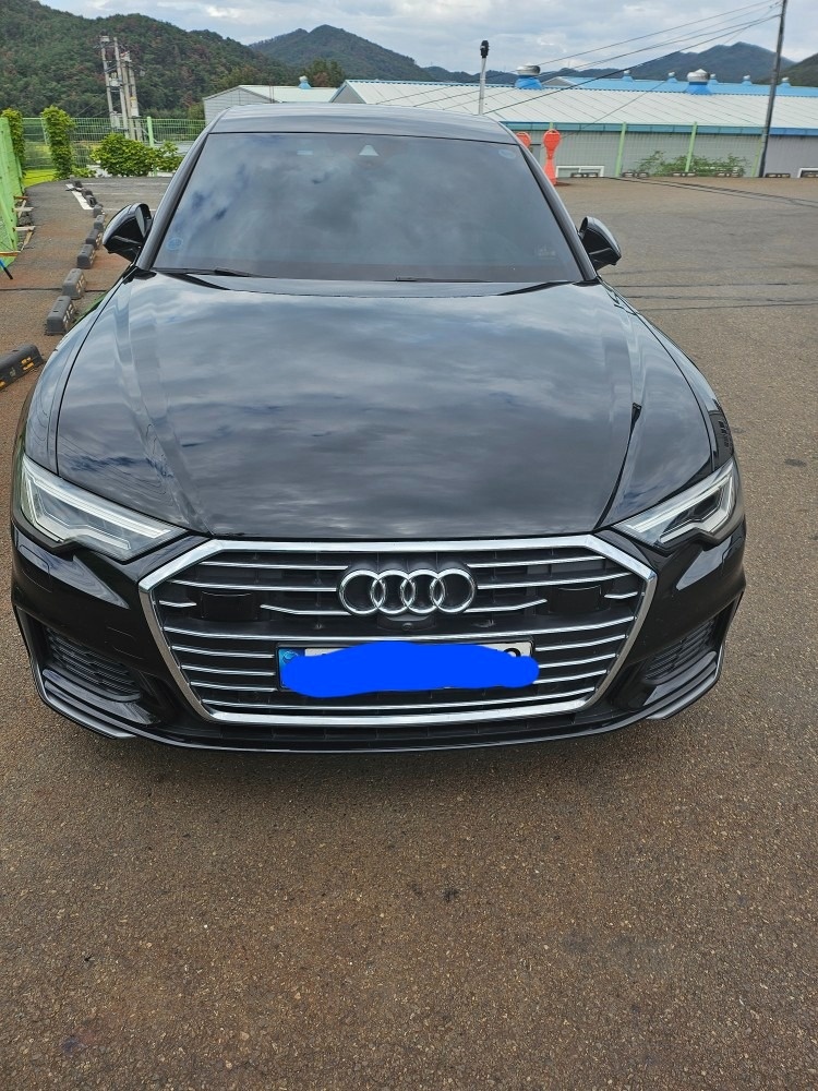 A6 C8/4A 40 TDI (MHEV) (204마력)프리미엄 매물 썸네일