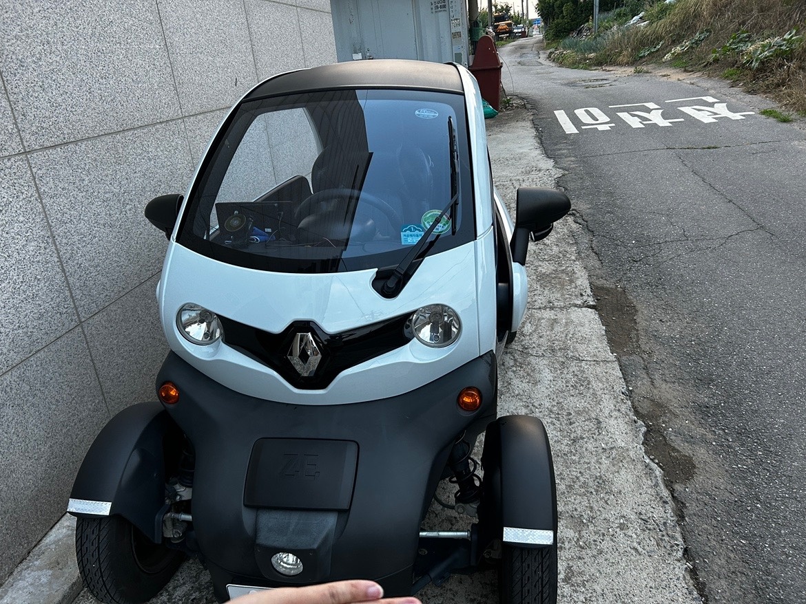 트위지 2인승(6.1KWh) 인텐스(55km) 매물 썸네일