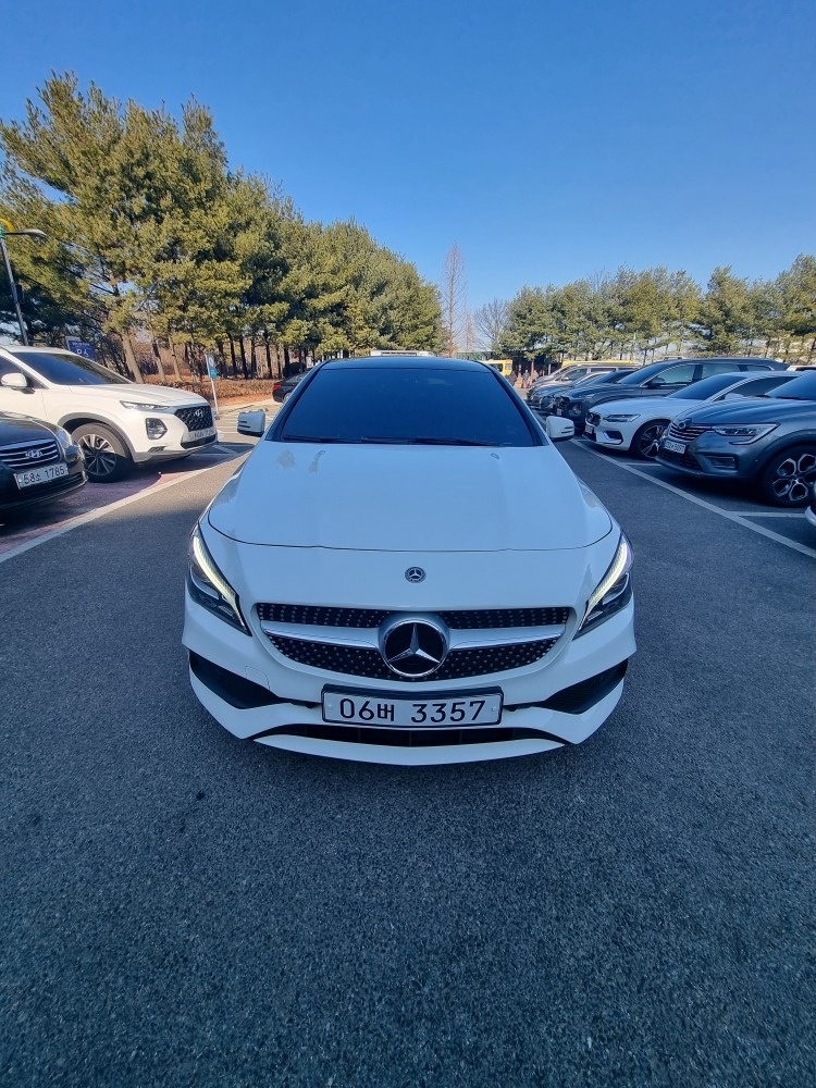 CLA 클래스 C117 CLA220 후기형 (184마력) 매물 썸네일