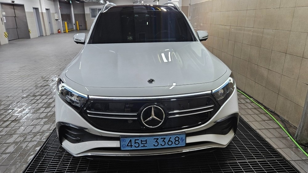 EQB 클래스 X247 EQB300 4Matic 전기형 (313km)AMG 라인 매물 썸네일