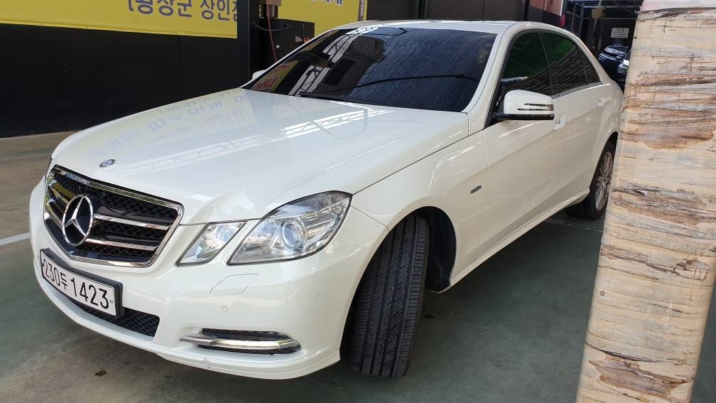 E 클래스 W212 E200 후기형 (184마력)엘레강스 매물 썸네일