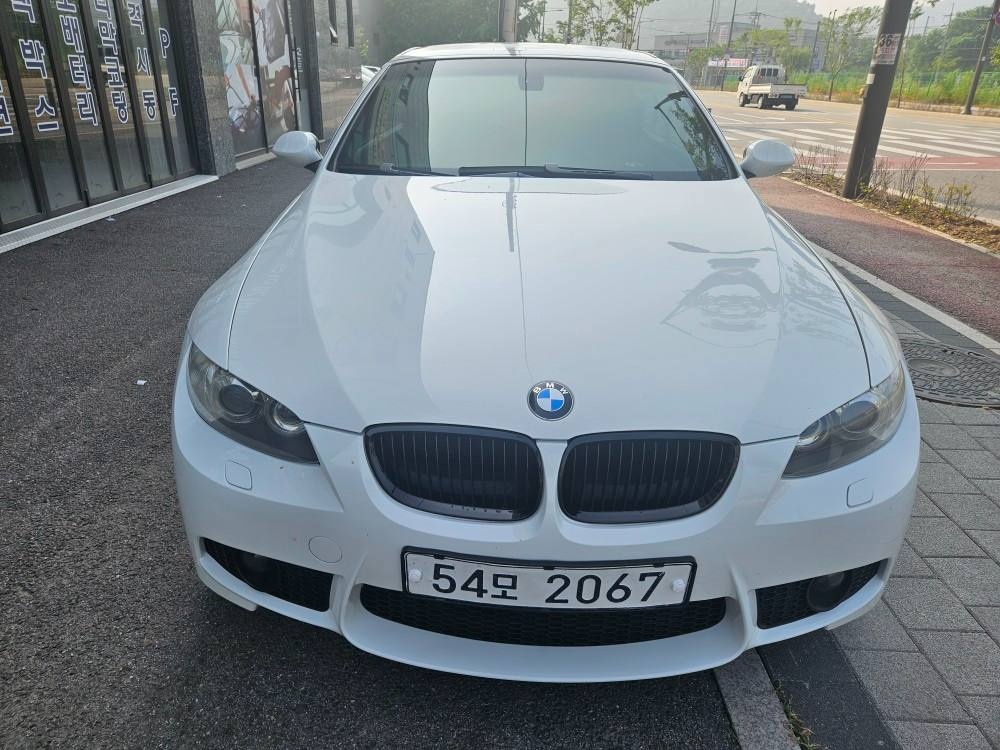 3시리즈 E90 328 i 컨버터블 전기형 (231마력) 매물 썸네일