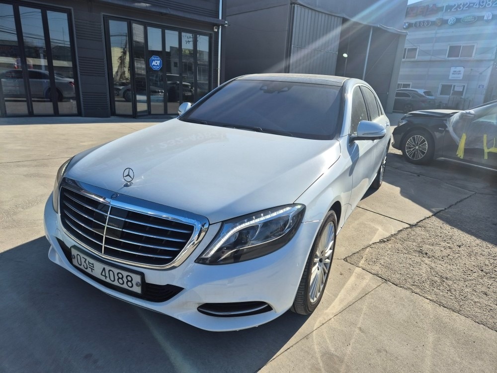 S 클래스 W222 S350 d 4Matic L 전기형 (265마력) 매물 썸네일