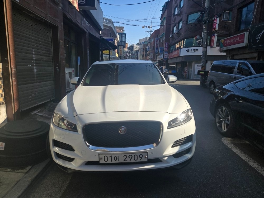 F-PACE X761 20d AWD 매물 썸네일