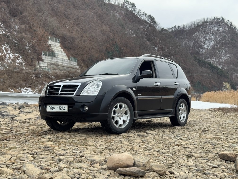 렉스턴 II Y200 7인승(디젤 RX5) 4WD 고급 매물 썸네일