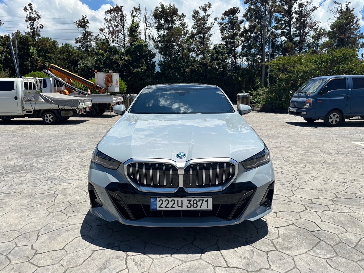 5시리즈 G60 530e xDrive M 스포츠 매물 썸네일