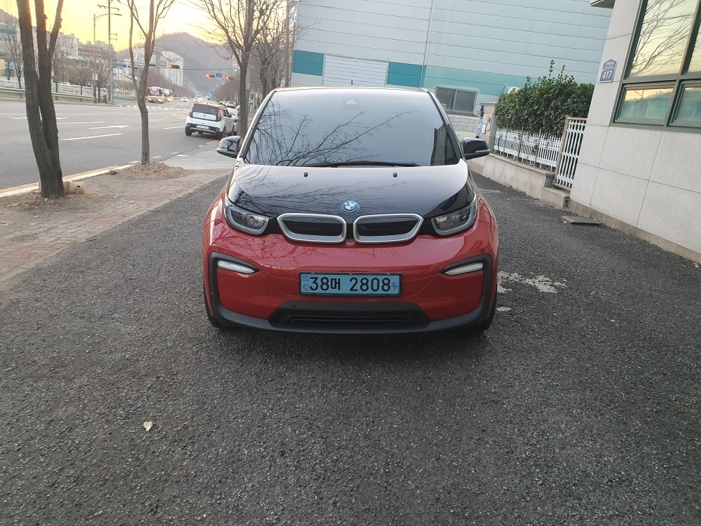 i3 IO1 BEV(27.2kWh) FWD 솔+ 매물 썸네일