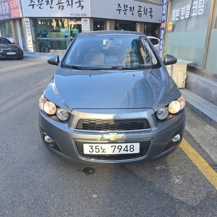 아베오 T300 5도어 1.6 DOHC (114마력) 매물 썸네일