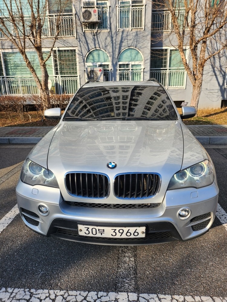 X5 E70 30d xDrive 후기형 (245마력) 매물 썸네일