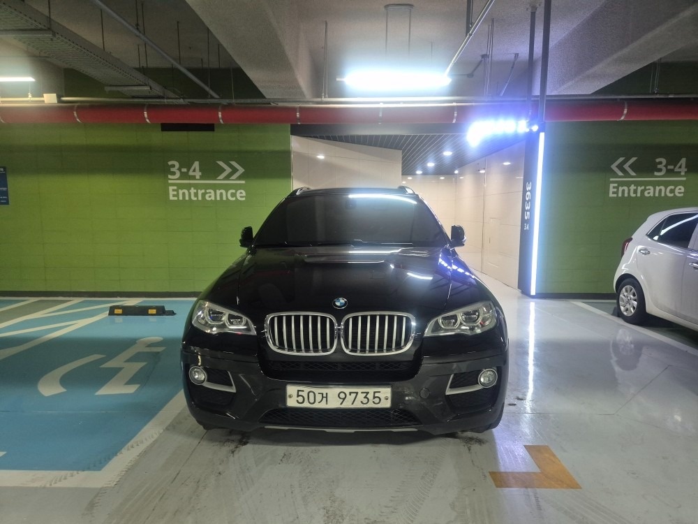 X6 E71 40d xDrive (306마력) 매물 썸네일