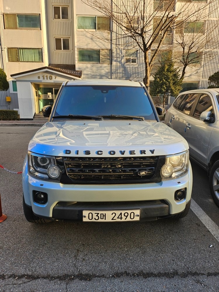 디스커버리 4 L319 3.0 TD V6 매물 썸네일