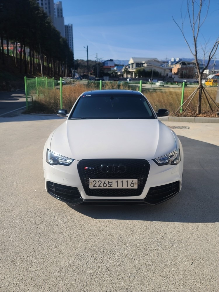 A5 8T 2.0 TDI Sportback 콰트로 (177마력) 매물 썸네일