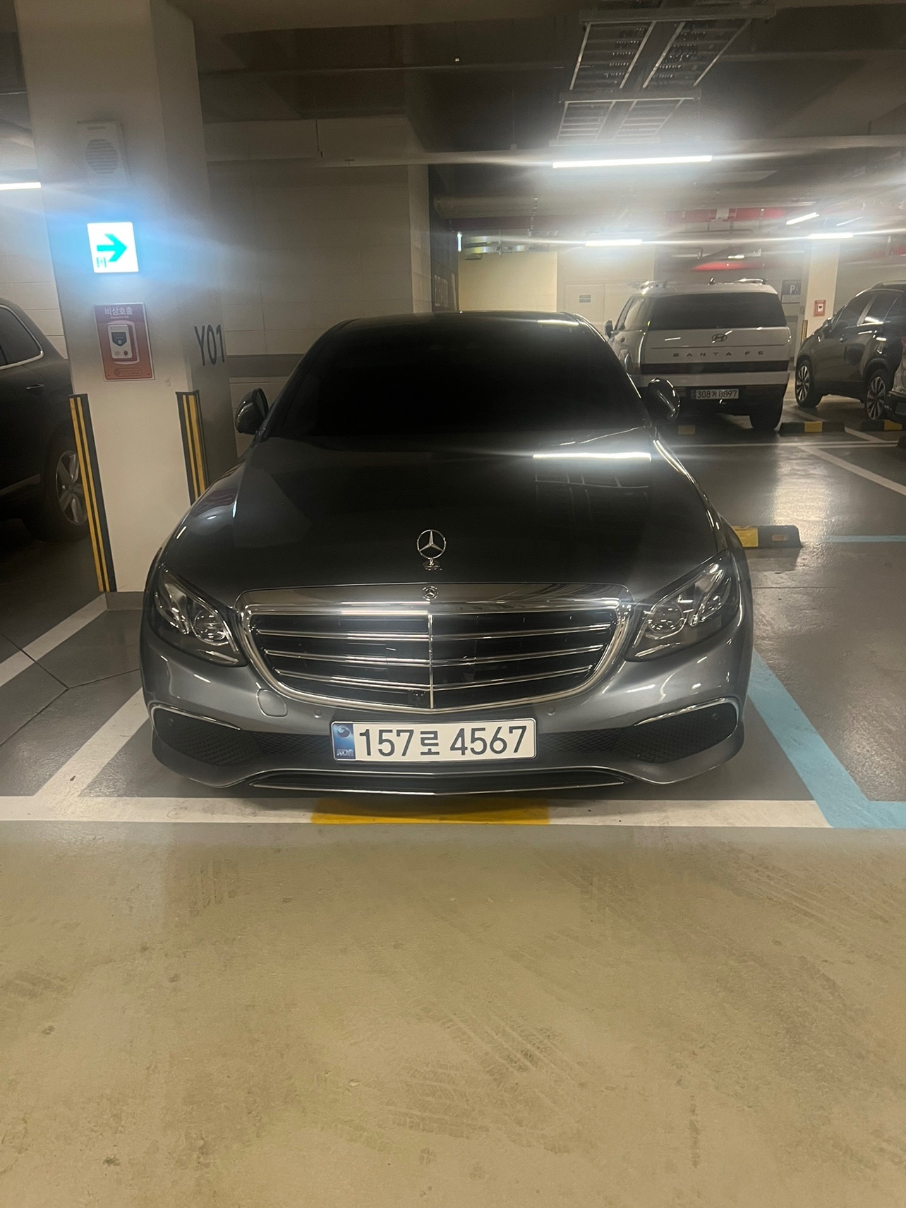 E 클래스 W213 E400 4Matic 전기형 (333마력) 매물 썸네일