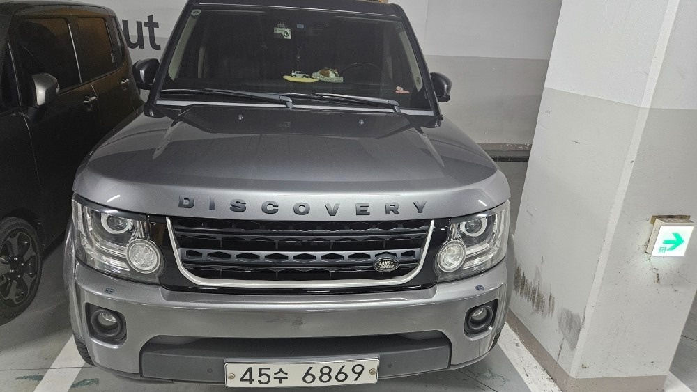 디스커버리 4 L319 3.0 TD V6 SE 매물 썸네일