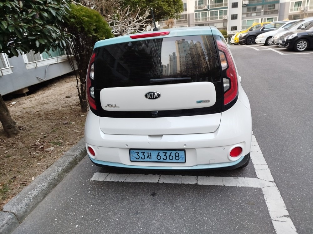 쏘울 EV PS BEV(30kWh) 180km 매물 썸네일