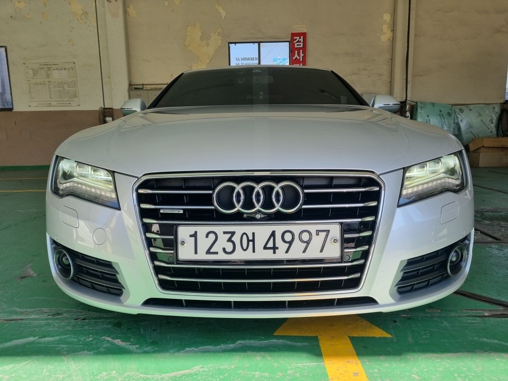 A7 Sportback 4G8 3.0 TDI 콰트로 (245마력) 매물 썸네일