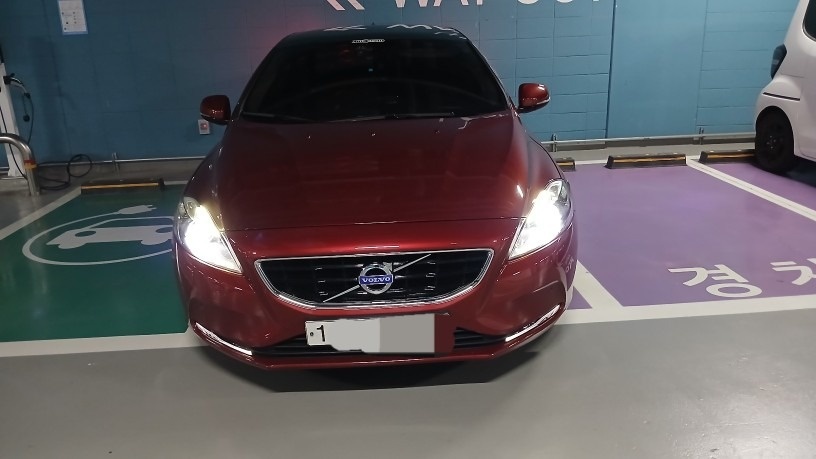 V40 Ⅱ D2 매물 썸네일