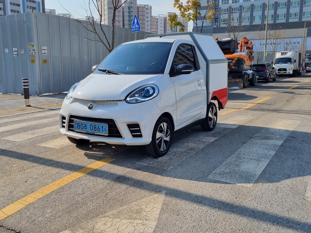 D2C BEV(17.4KWh/101km) 매물 썸네일