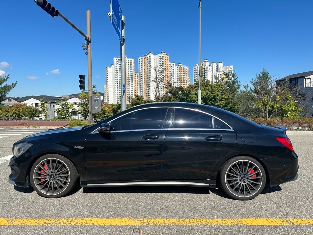 CLA 클래스 C117 CLA45 amg 4Matic 전기형 (388마력) 매물 썸네일