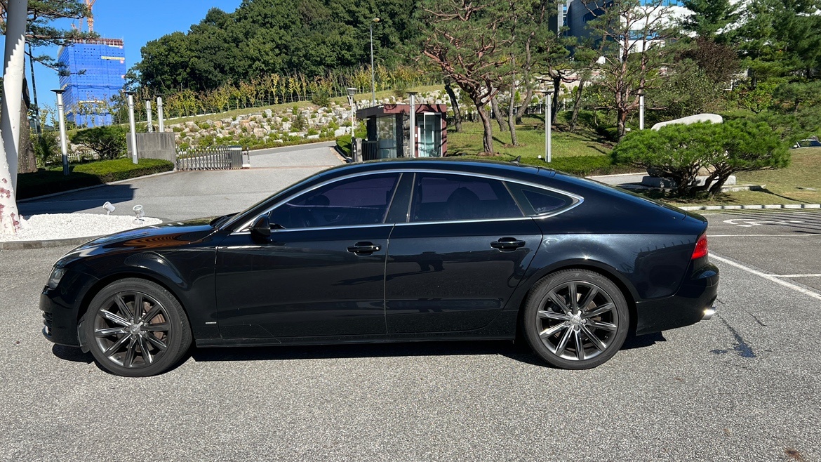 A7 Sportback 4G8 3.0 TFSI 콰트로 (310마력) 매물 썸네일