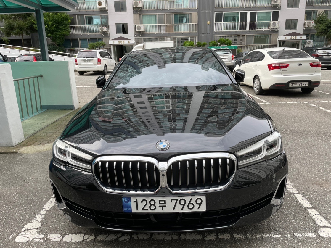 5시리즈 G30 520 i 후기형 (184마력)럭셔리 매물 썸네일