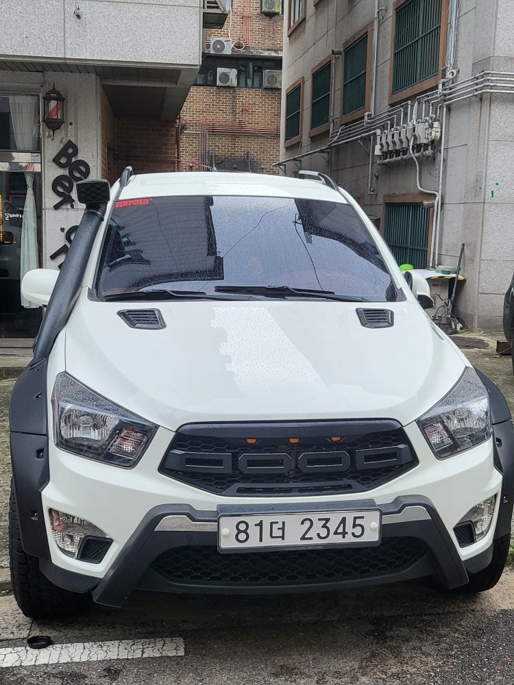 코란도 스포츠 Q150 5인승(CX7 2.0) 4WD 어드벤처 60th 에디션 매물 썸네일