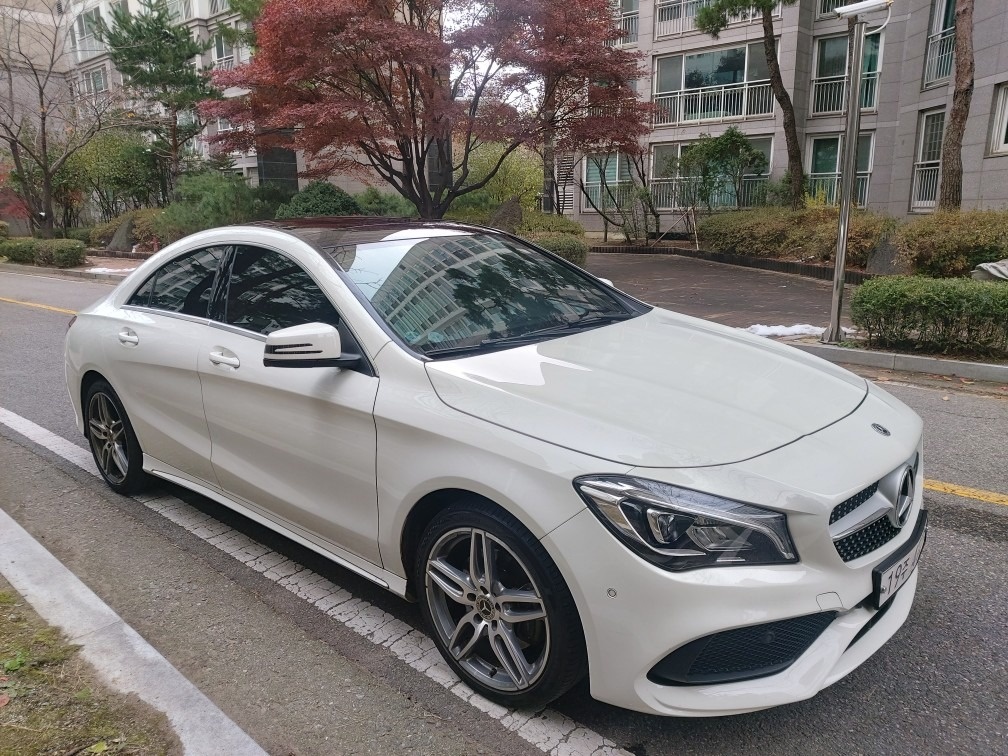 CLA 클래스 C117 CLA220 후기형 (184마력) 매물 썸네일