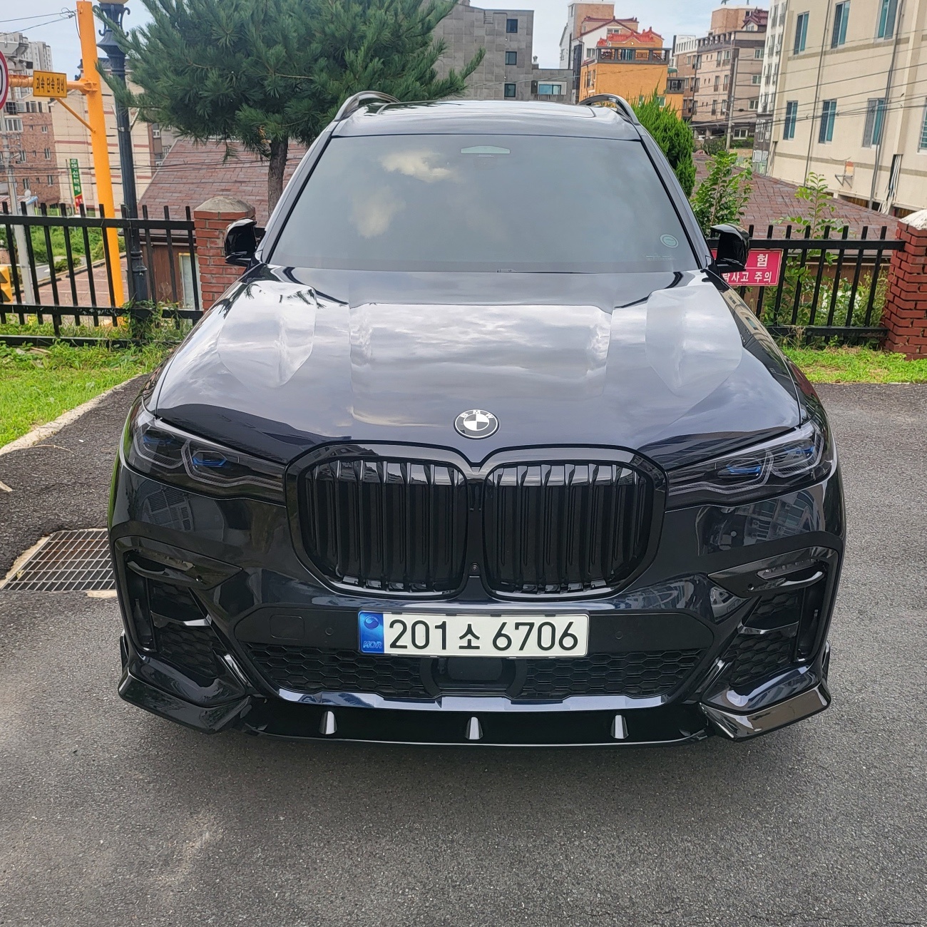 1. 물품명 : BMW X7 40i
 중고차 직거래 (6)