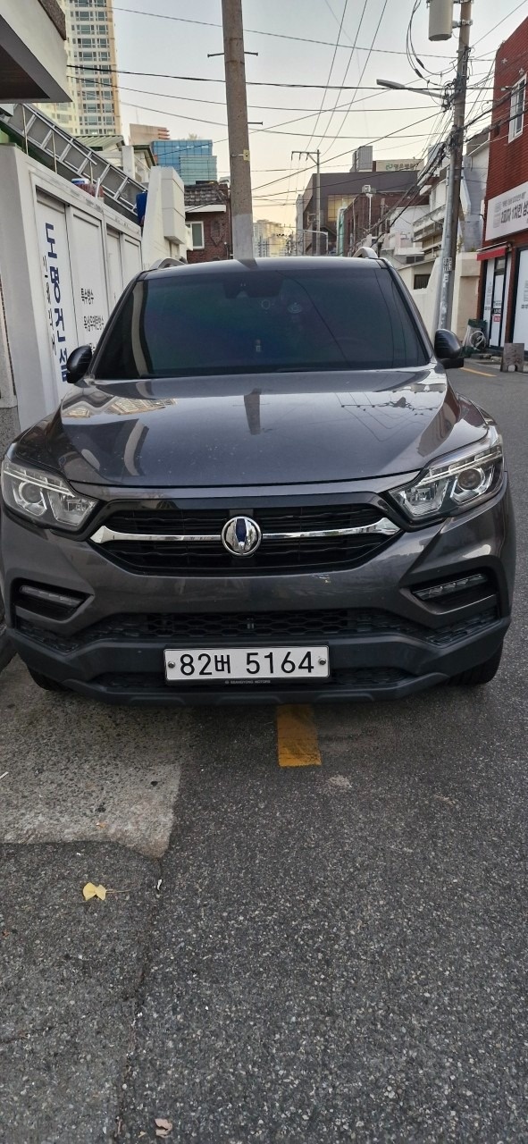 렉스턴 스포츠 Q200. G4 5인승(디젤 2.2) 4WD 프레스티지 스페셜 매물 썸네일