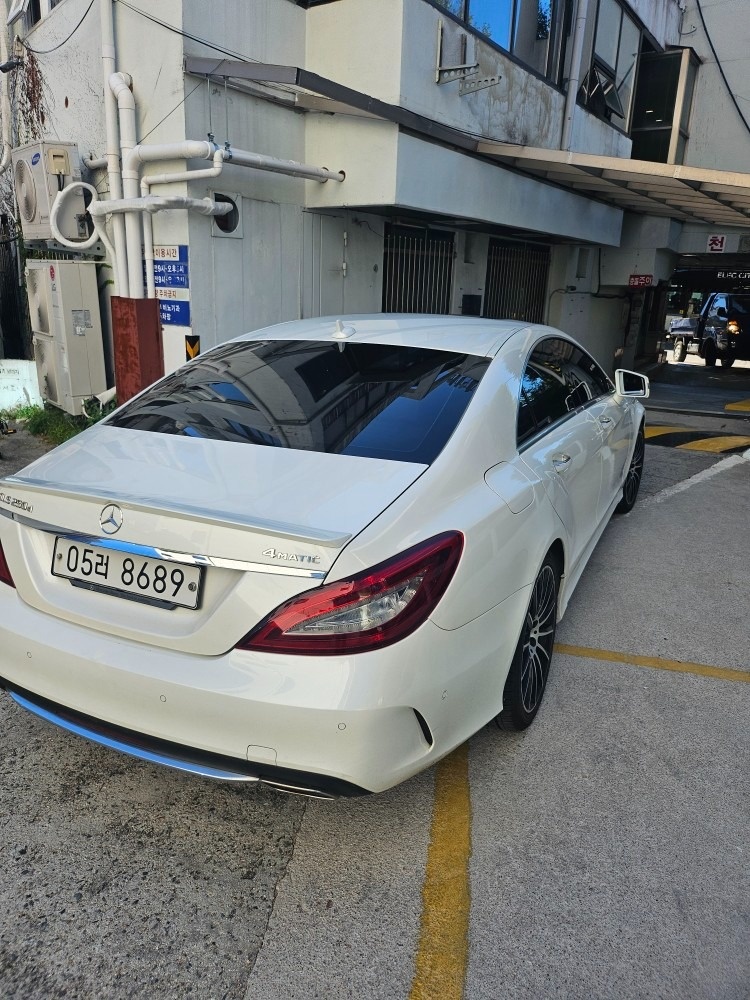 CLS 클래스 W218 CLS250 d 4Matic 후기형 (204마력) 매물 썸네일