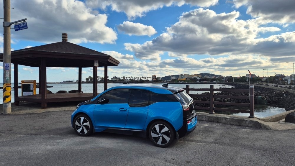 i3 IO1 BEV(27.2kWh) FWD 룩스 매물 썸네일