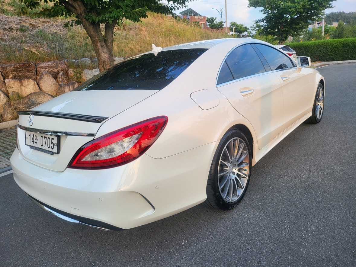 벤츠 cls 400 amg 라인 
타 중고차 직거래 (3)