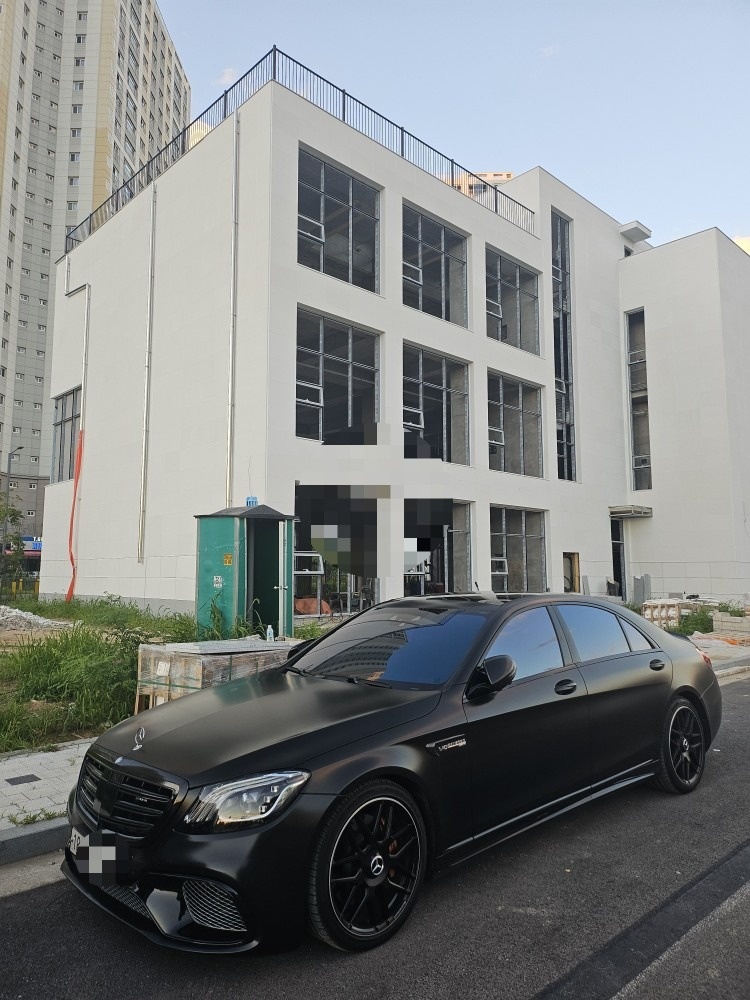 벤츠 S500L 4MATIC
2015 중고차 직거래 (2)