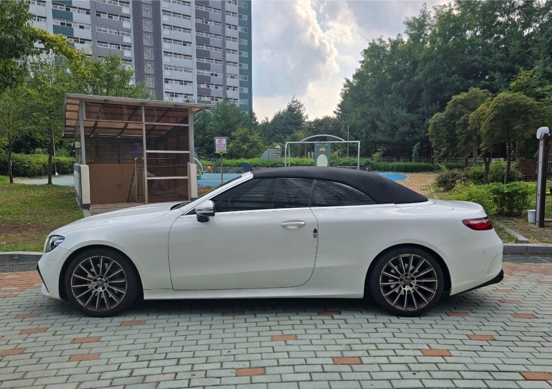 E 클래스 W213 E220 d 카브리올레 매물 썸네일