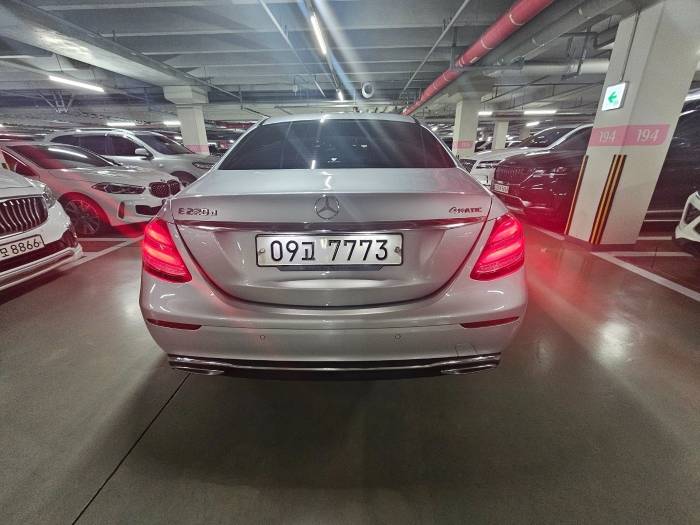 E 클래스 W213 E220 d 4Matic 전기형 (194마력)익스클루시브 매물 썸네일