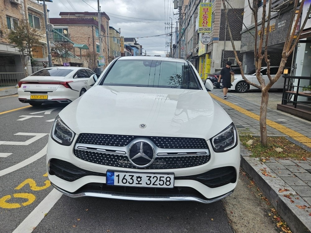 GLC X253 GLC300 e 4Matic Coupe 후기형 (211마력) 매물 썸네일