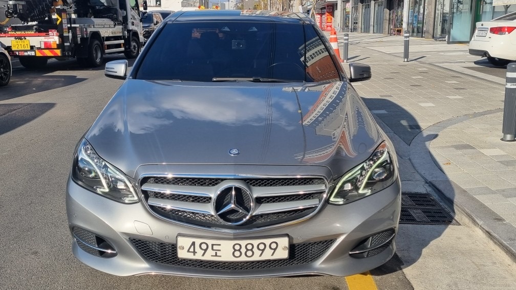 E 클래스 W212 E250 CDI 4Matic 후기형 (204마력) 매물 썸네일