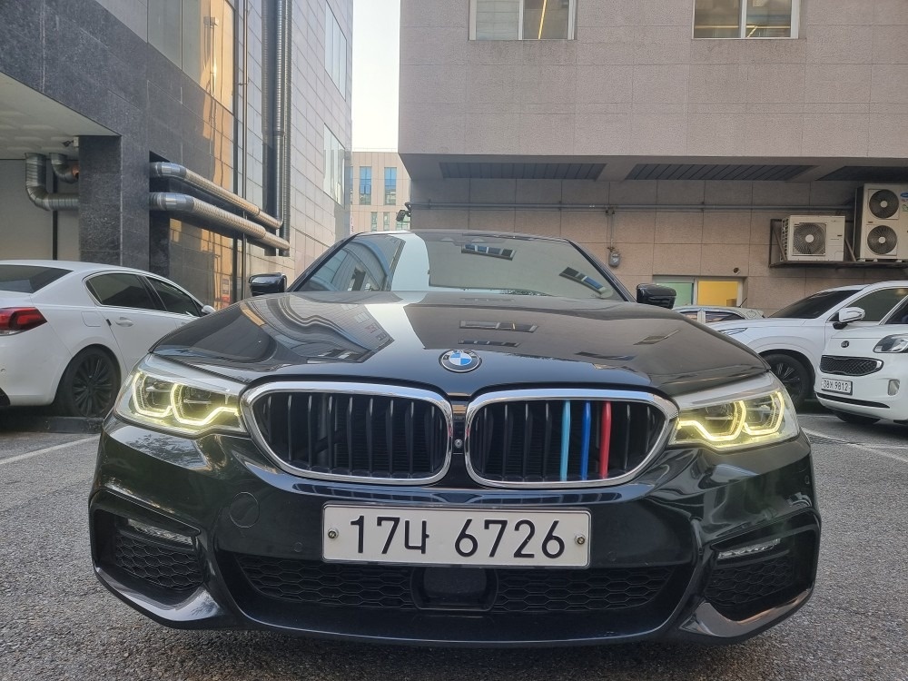 5시리즈 G30 520d xDrive 페이스리프트 (190마력)M 스포츠 플러스 매물 썸네일