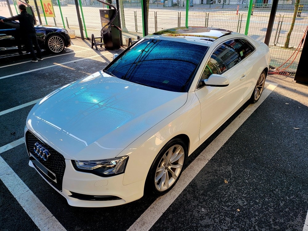 A5 8T 2.0 TFSI Coupe 콰트로 (220마력) 매물 썸네일