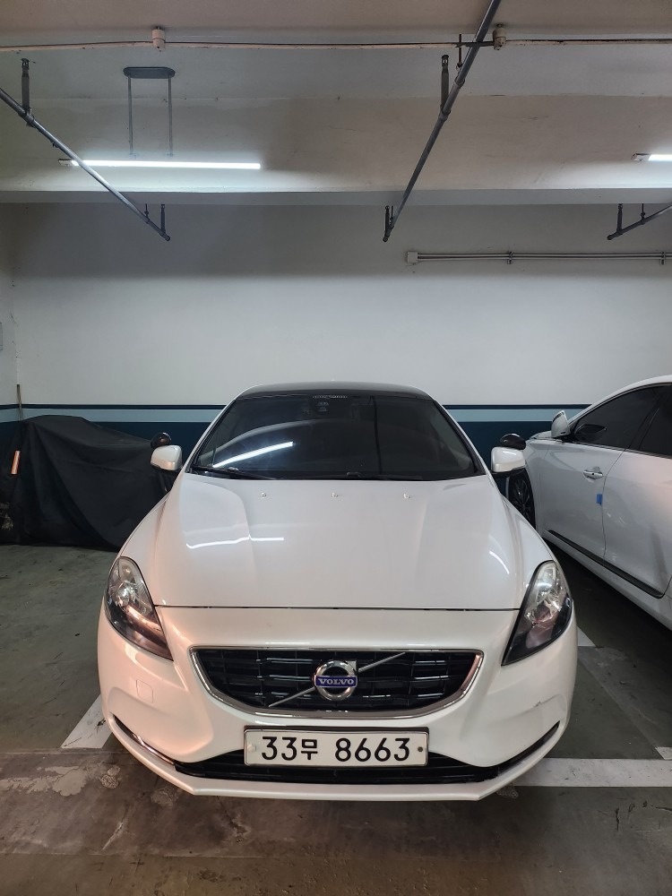 V40 Ⅱ D2 매물 썸네일