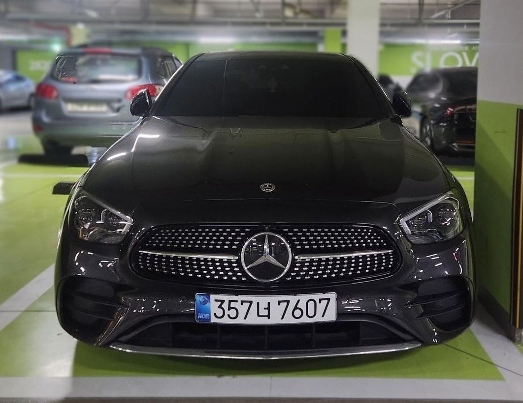 E 클래스 W213 E250 후기형 (211마력)AMG Line 매물 썸네일