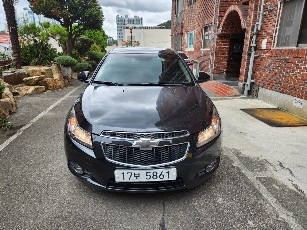 크루즈 J300 4DR 2.0 디젤 FWD LTZ+ 더 퍼팩트 블랙 매물 썸네일